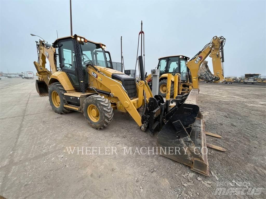 CAT 440 IT Ekskavatori-iekrāvēji