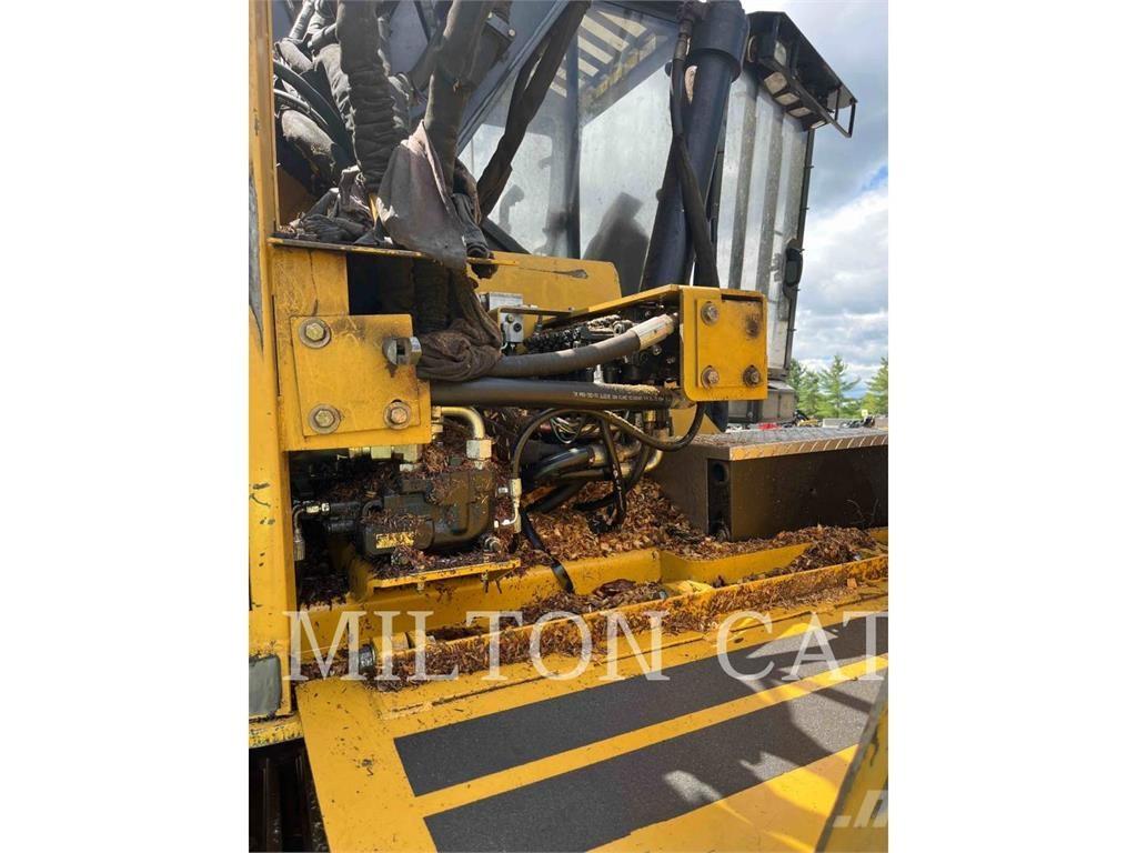 CAT 501 Mežizstrādes traktori
