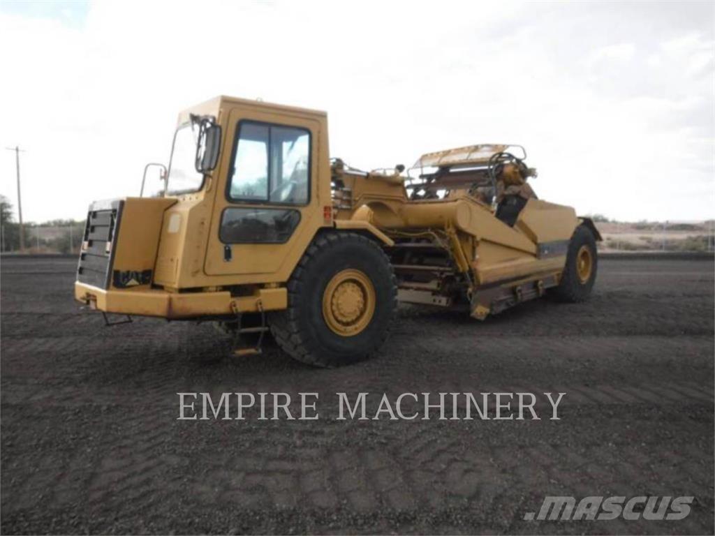 CAT 613C Skrēperi