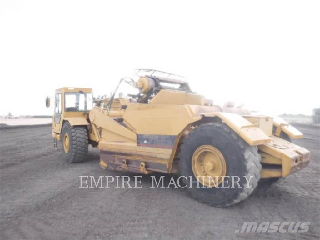 CAT 613C Skrēperi