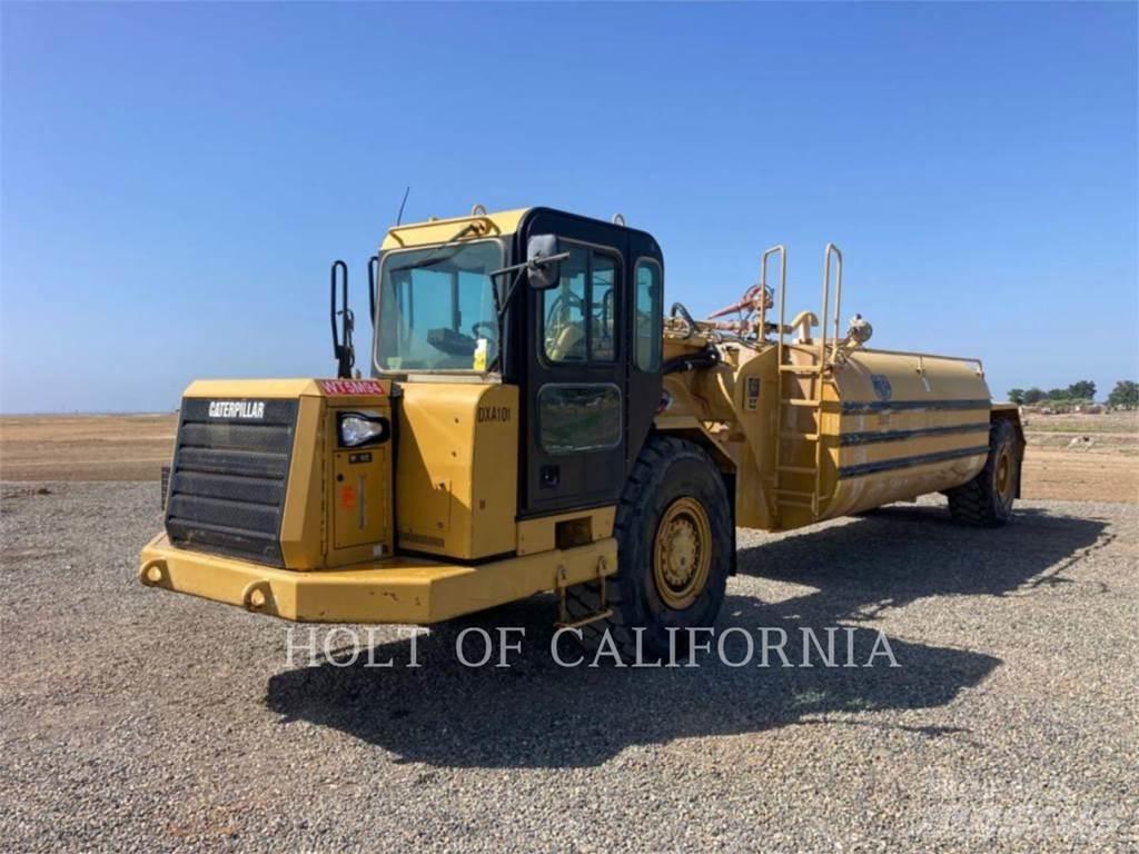 CAT 613G WT Autocisterna