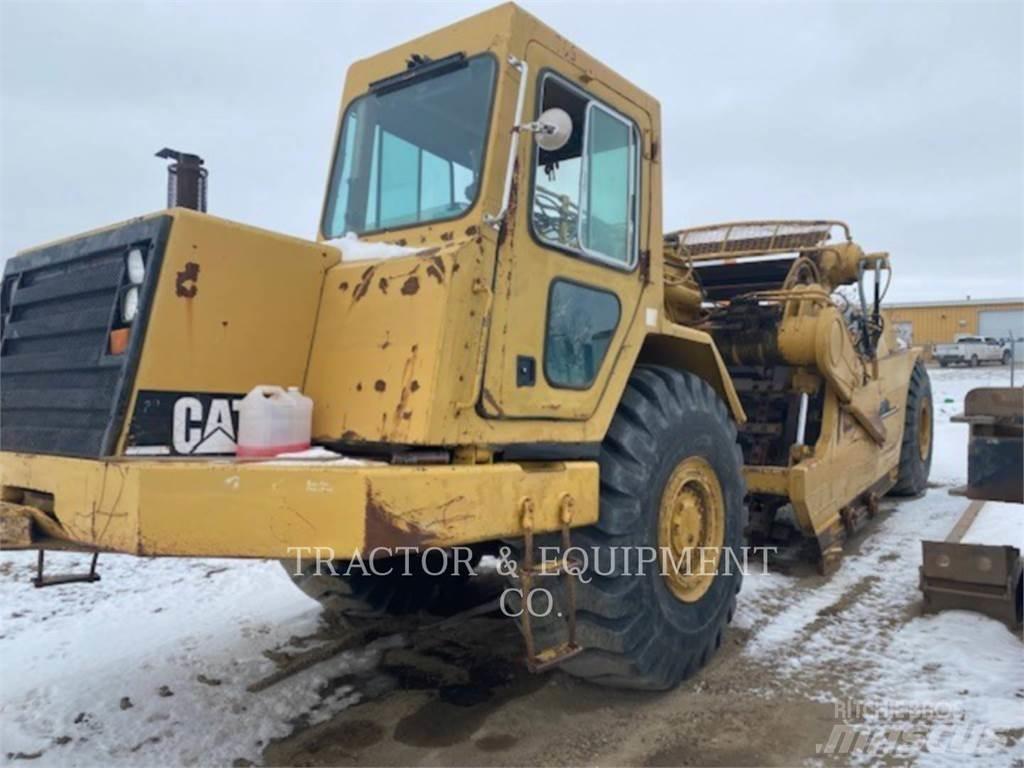CAT 615C Skrēperi