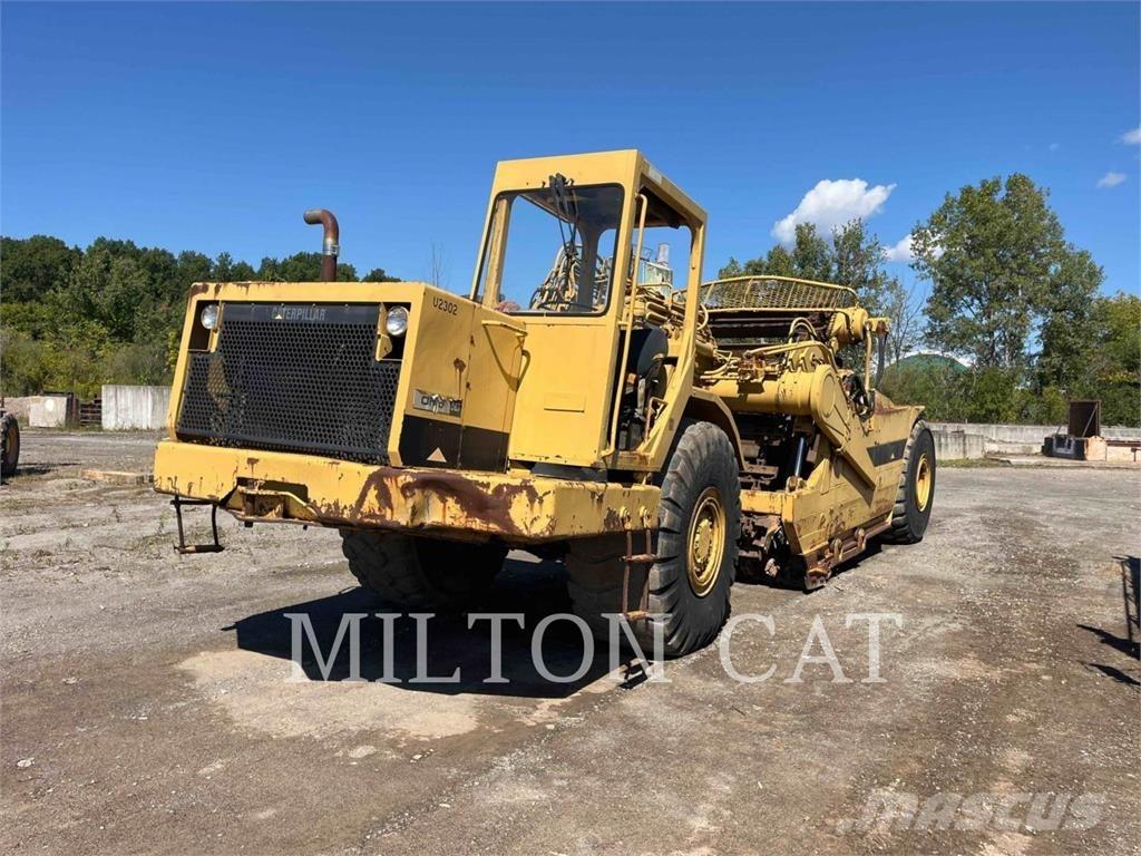 CAT 615C Skrēperi