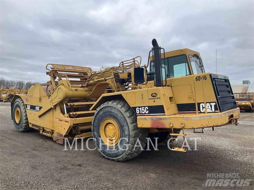 CAT 615CII A Skrēperi