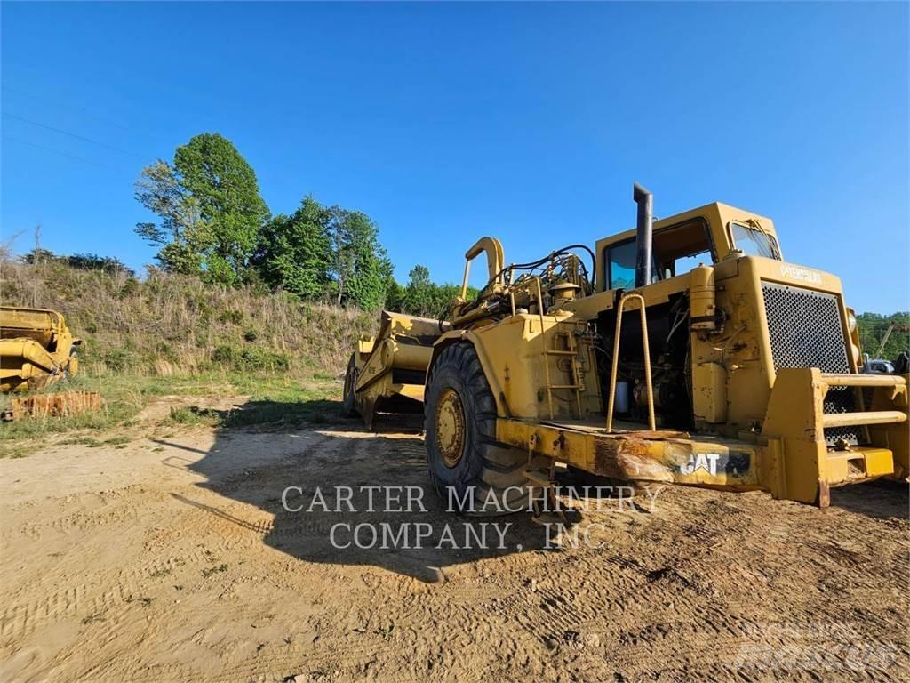 CAT 621E Skrēperi