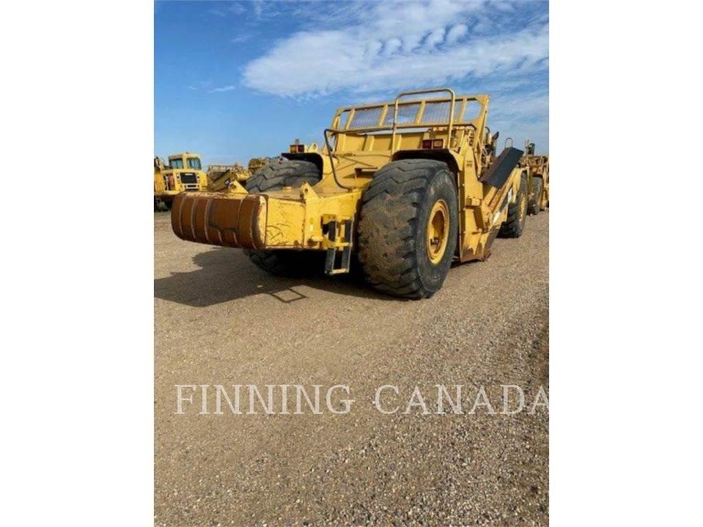 CAT 621G Skrēperi