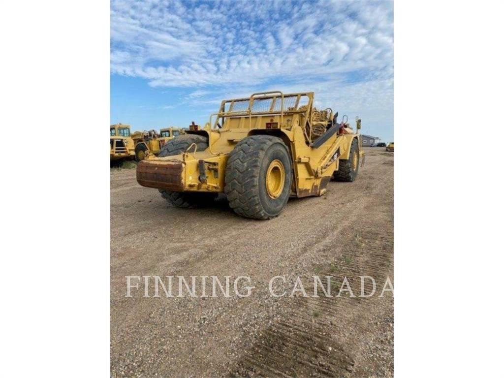 CAT 621G Skrēperi