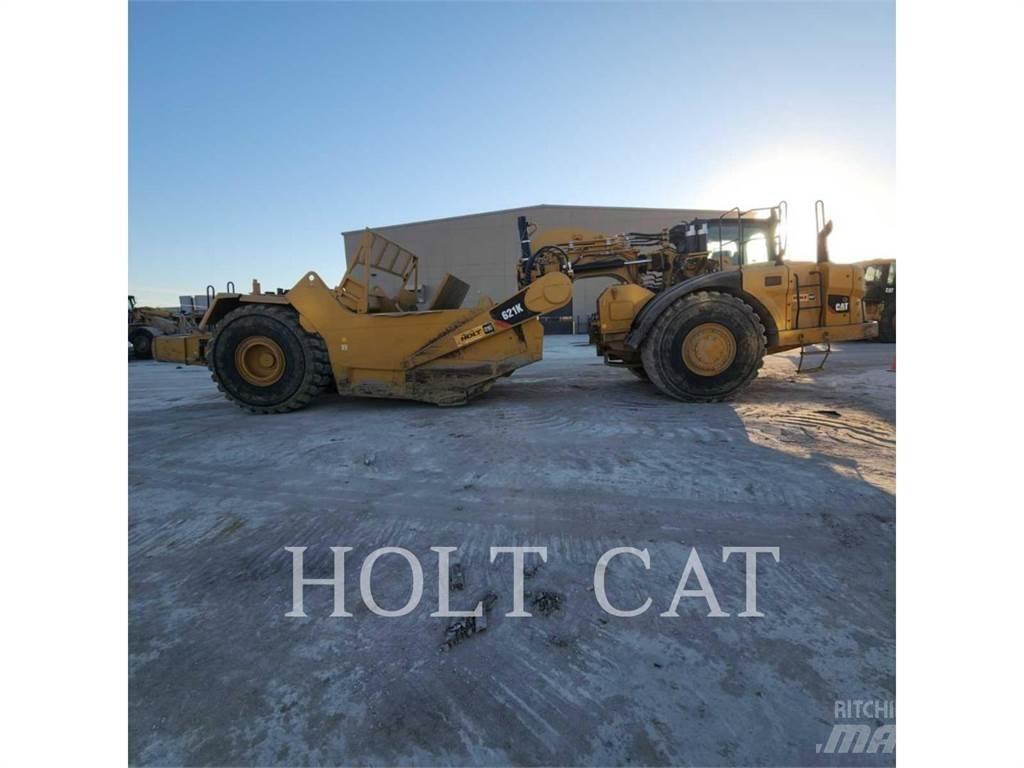 CAT 621K Skrēperi