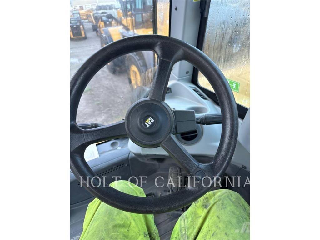 CAT 623 Skrēperi