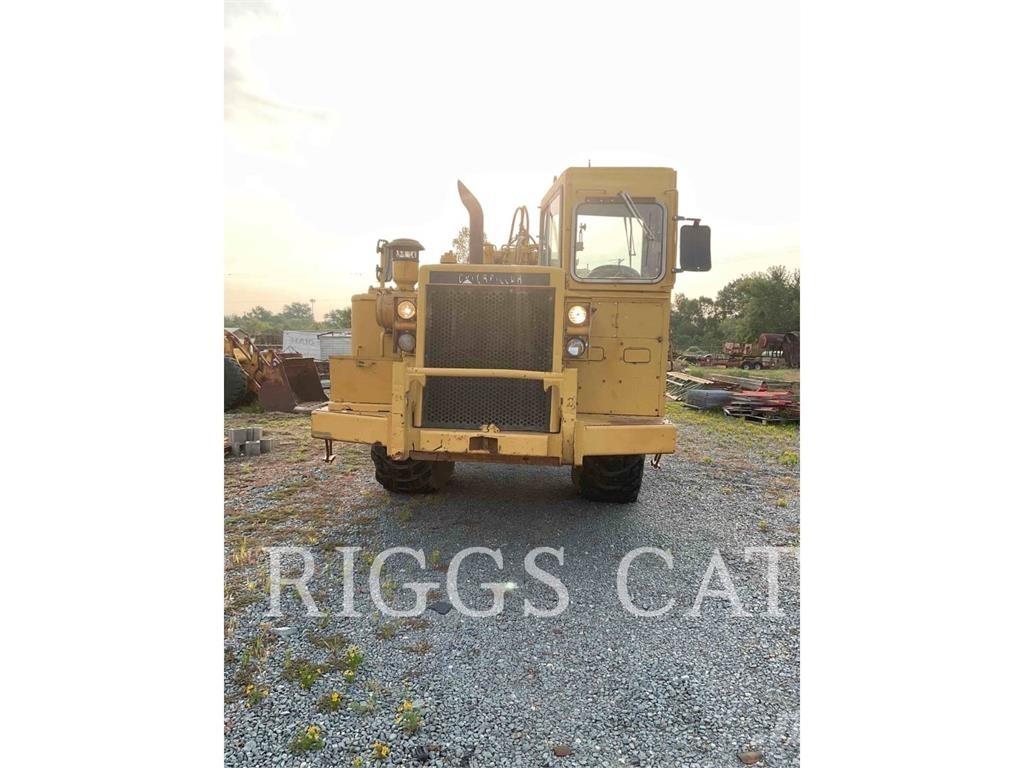 CAT 623B Skrēperi