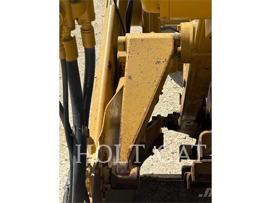 CAT 623F Skrēperi