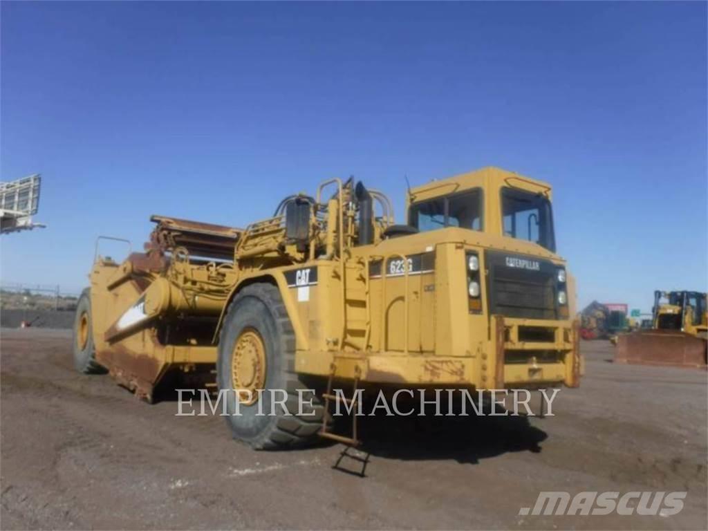 CAT 623G Skrēperi