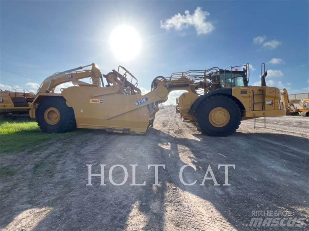CAT 623K Skrēperi