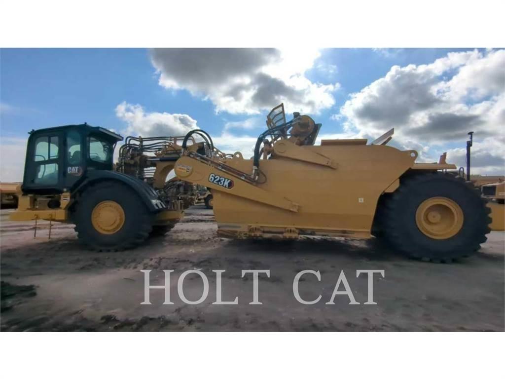 CAT 623K Skrēperi