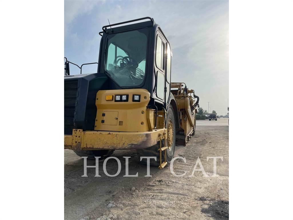 CAT 623K Skrēperi