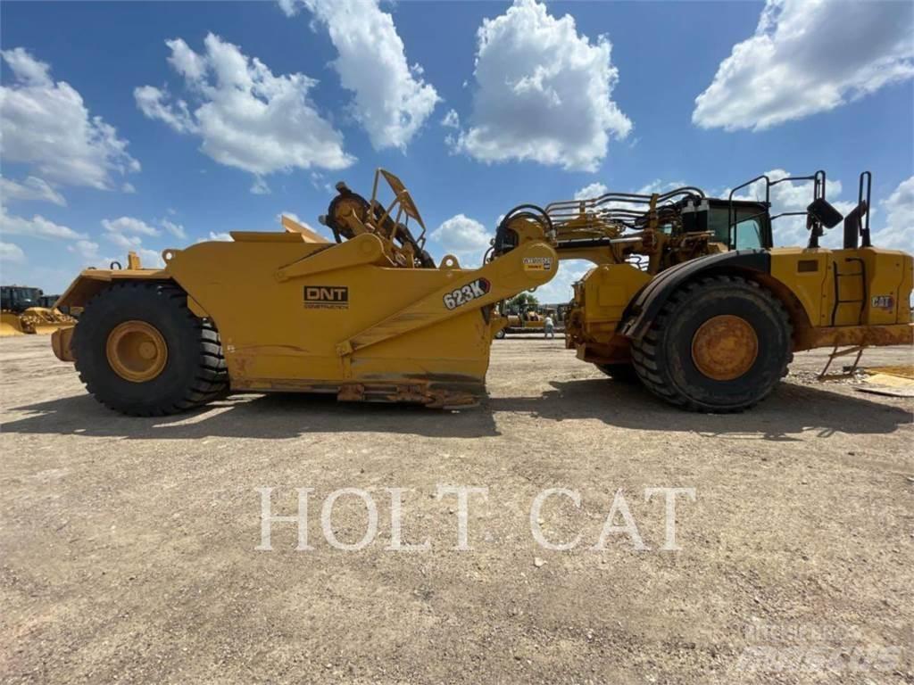 CAT 623K Skrēperi