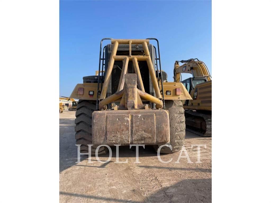 CAT 627K Skrēperi