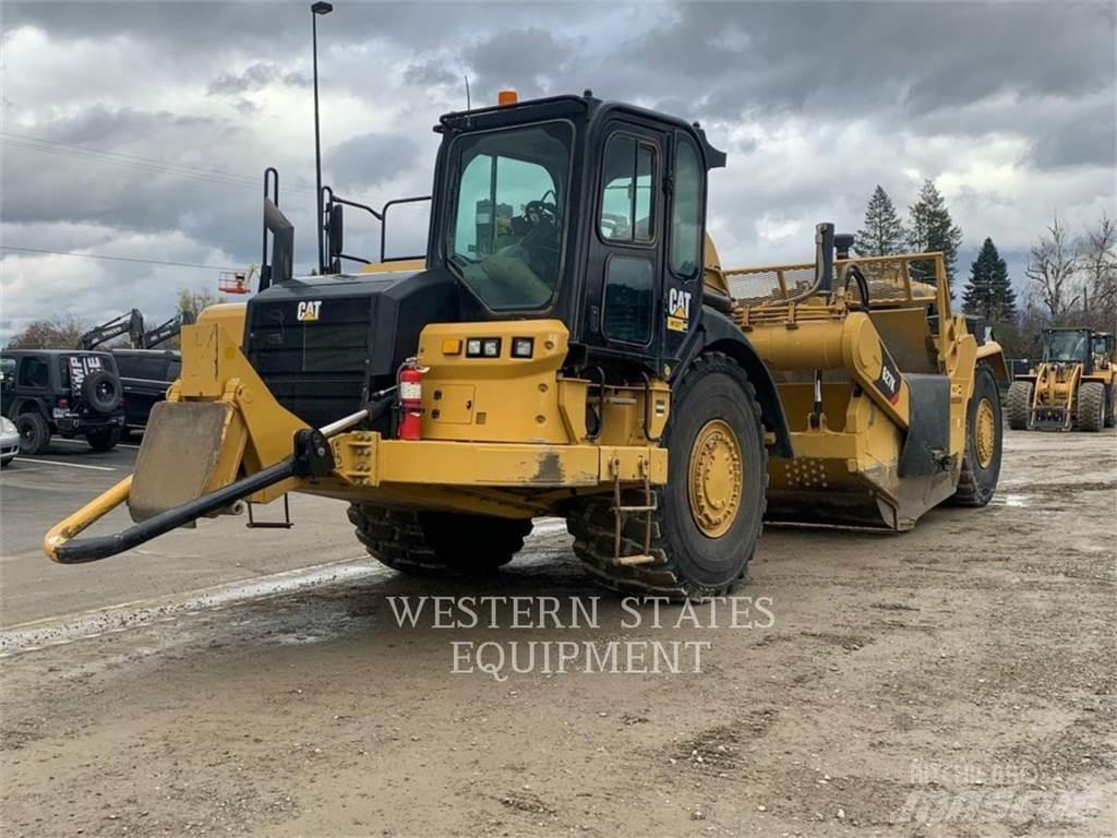 CAT 627K Skrēperi