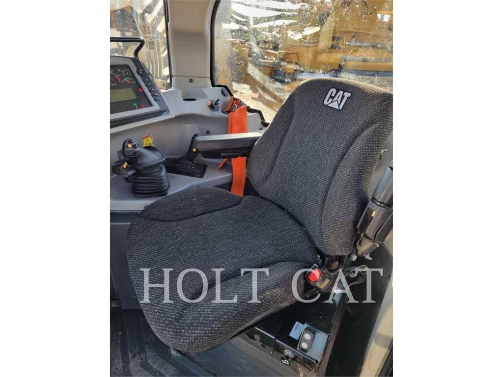 CAT 627K Skrēperi