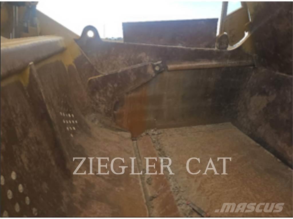 CAT 627K Skrēperi