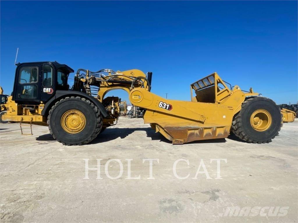 CAT 631 Skrēperi