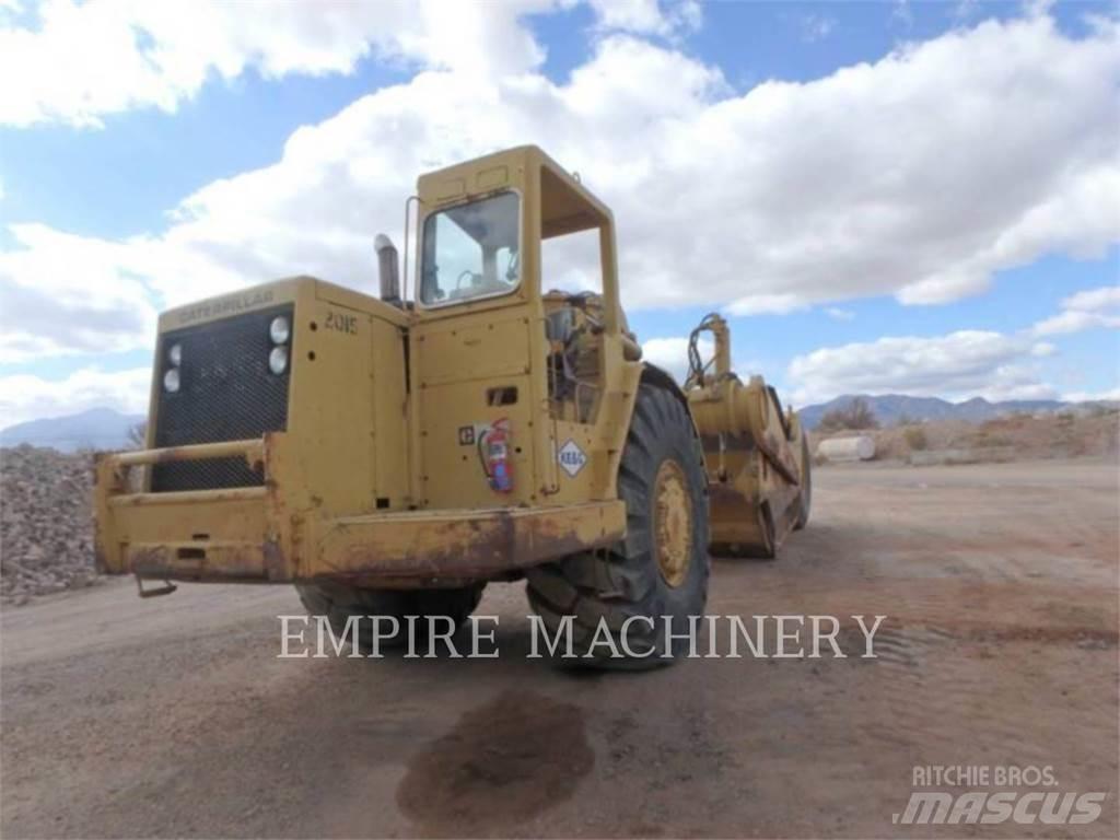 CAT 631D Skrēperi
