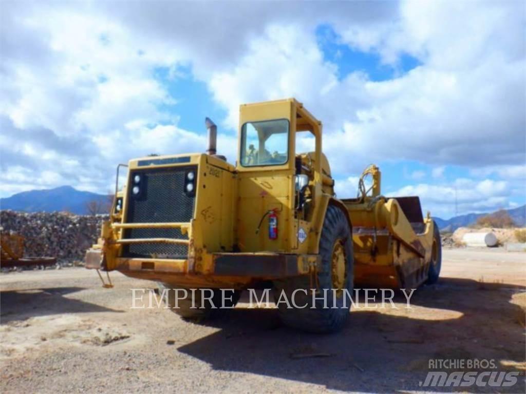 CAT 631D Skrēperi