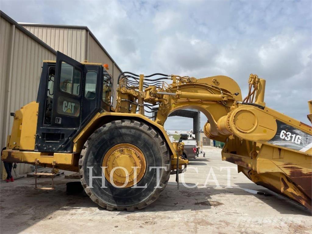CAT 631G Skrēperi