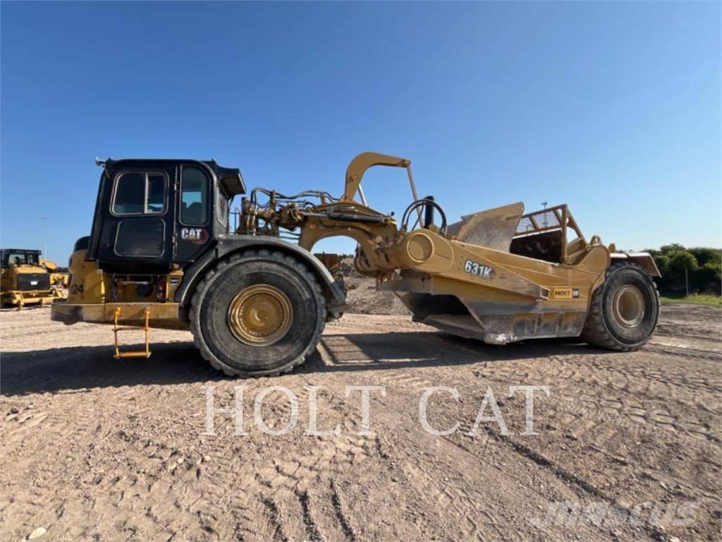 CAT 631K Skrēperi