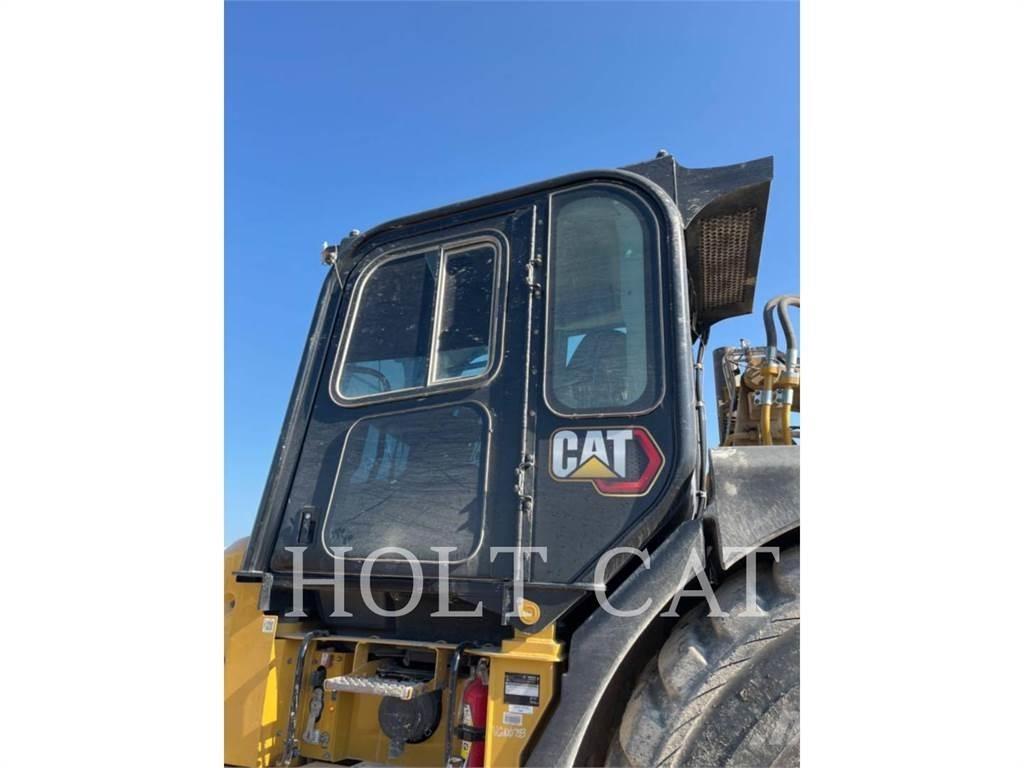 CAT 631K Skrēperi