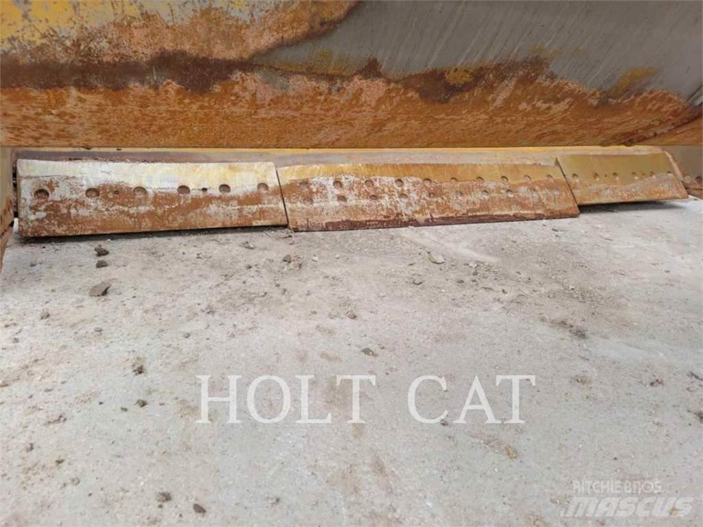 CAT 631K Skrēperi