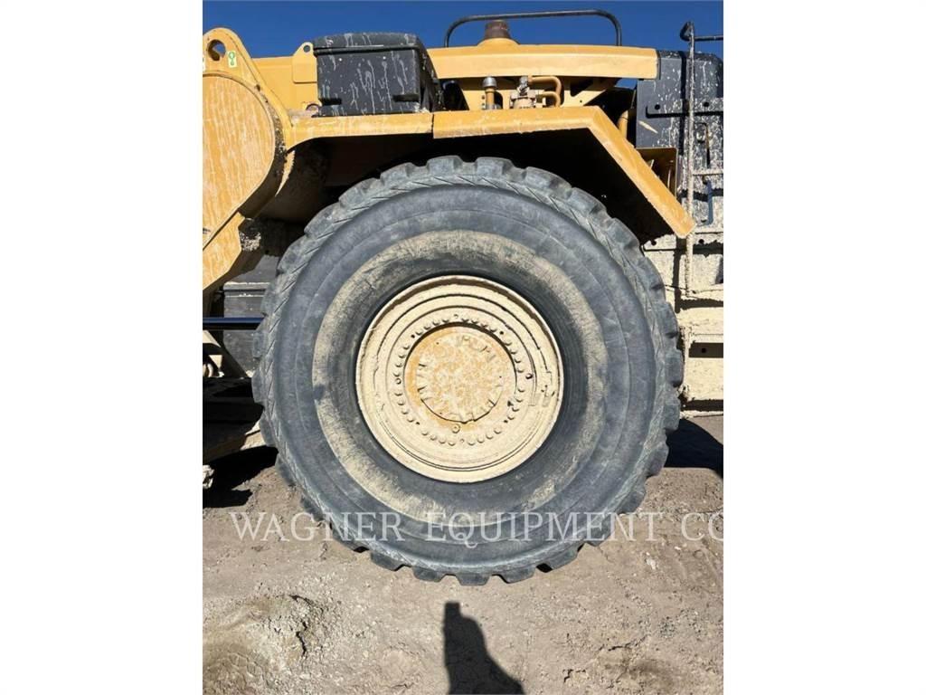 CAT 637K Skrēperi