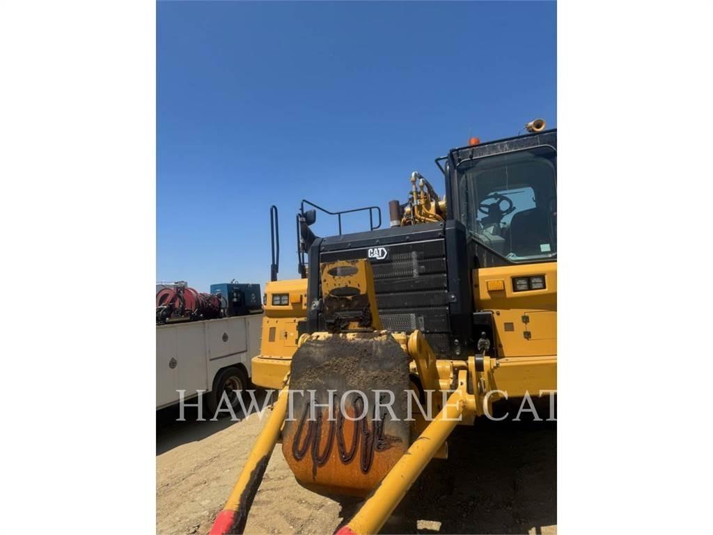 CAT 657 Skrēperi