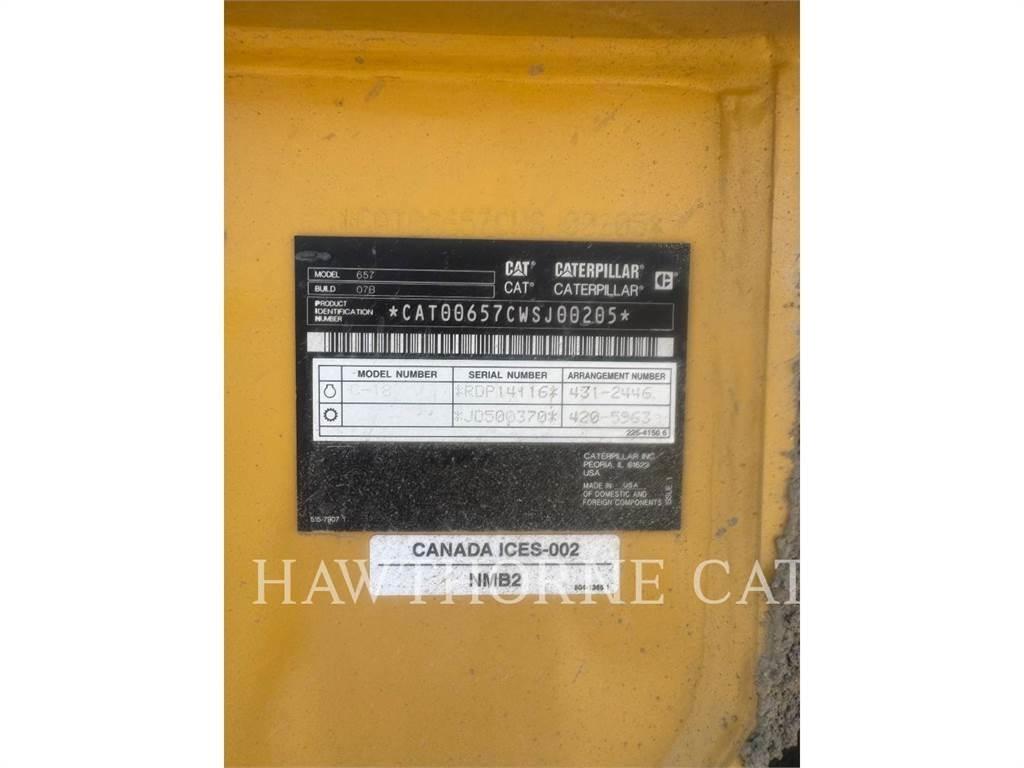 CAT 657 Skrēperi
