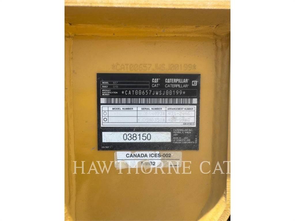 CAT 657 Skrēperi