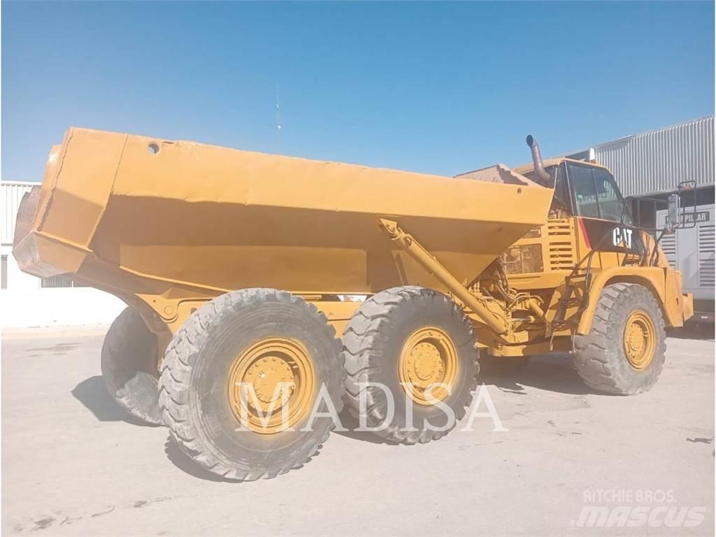 CAT 725 Artikulētie pašizgāzēji