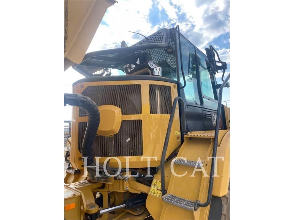 CAT 725 Artikulētie pašizgāzēji