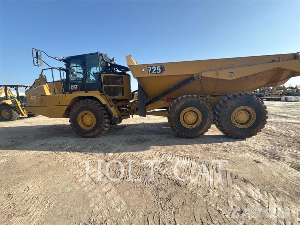 CAT 725 Artikulētie pašizgāzēji