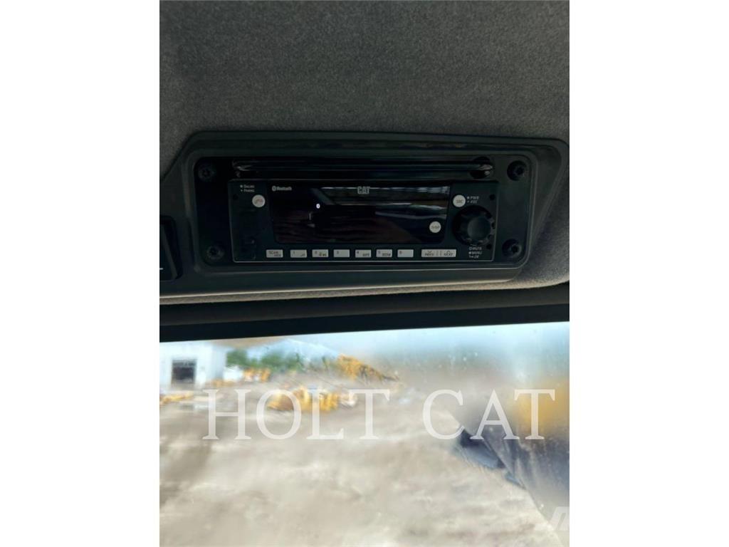 CAT 725 Artikulētie pašizgāzēji