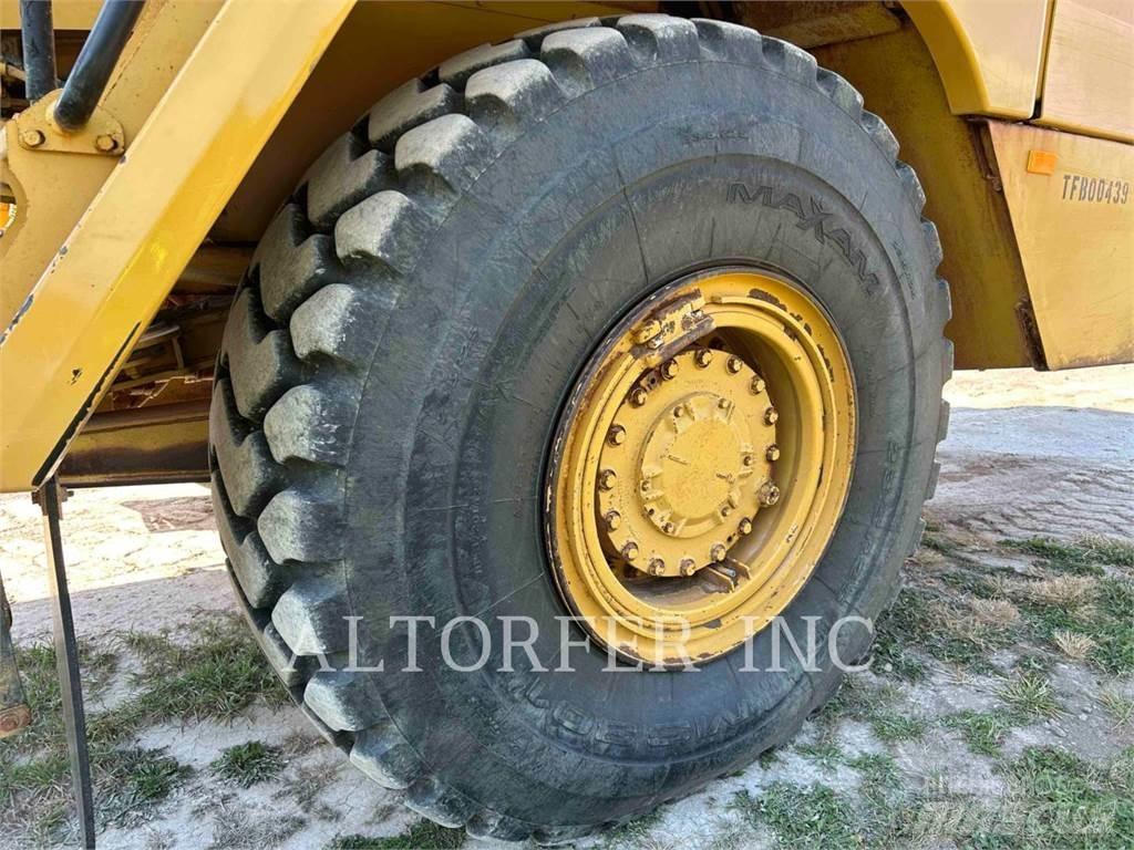 CAT 725C Artikulētie pašizgāzēji