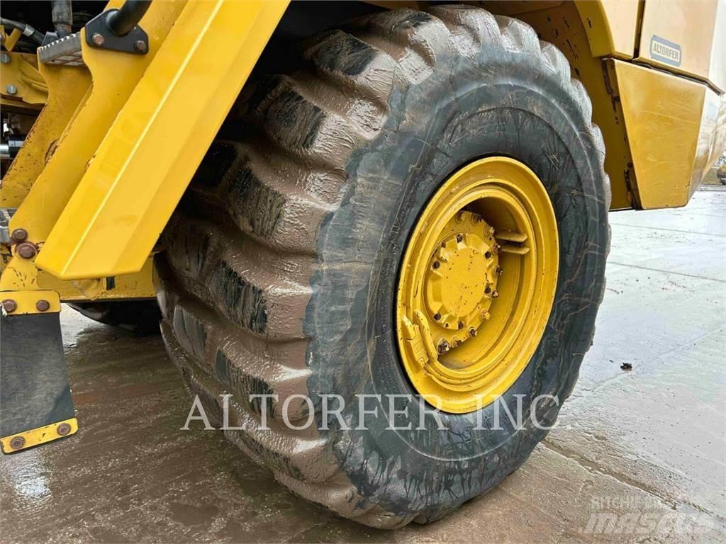 CAT 725C2 Artikulētie pašizgāzēji