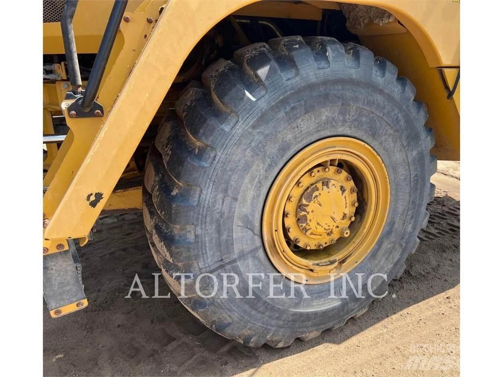 CAT 725C2 Artikulētie pašizgāzēji