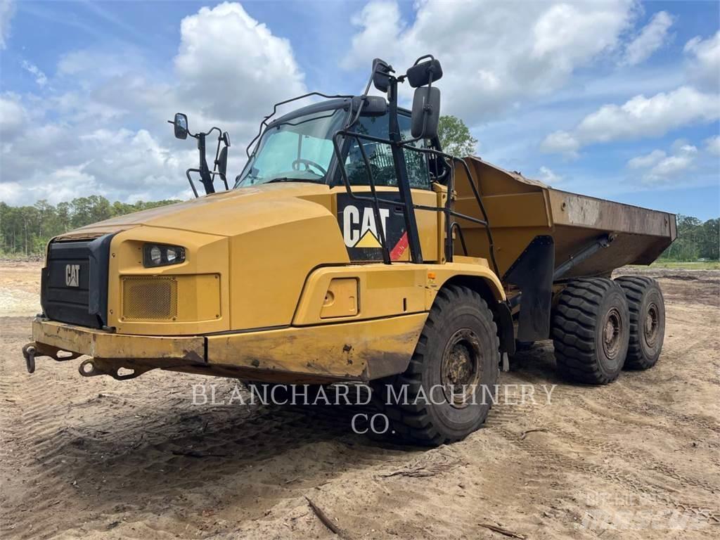 CAT 725C2 Artikulētie pašizgāzēji