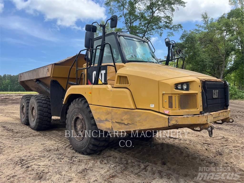 CAT 725C2 Artikulētie pašizgāzēji