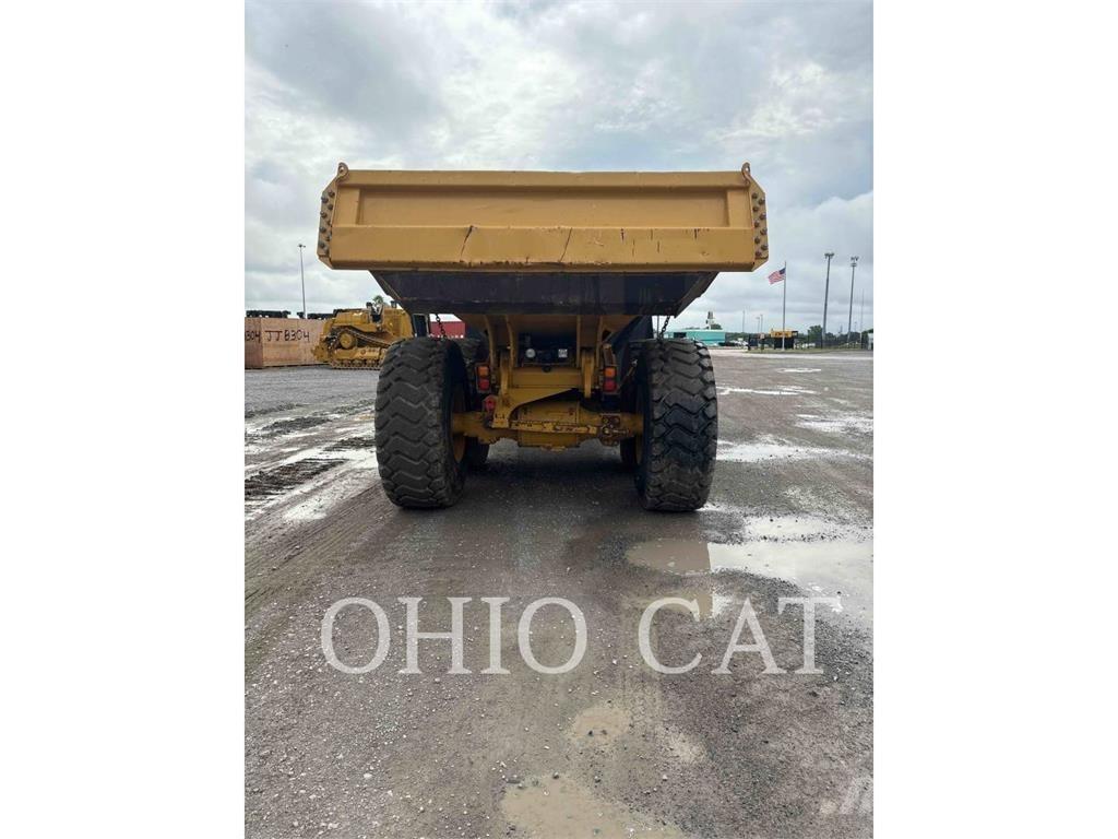 CAT 725C2 Artikulētie pašizgāzēji