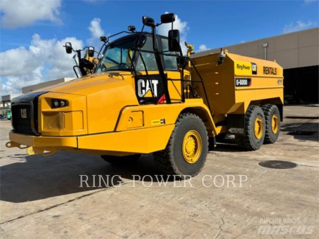 CAT 725CWW Autocisterna