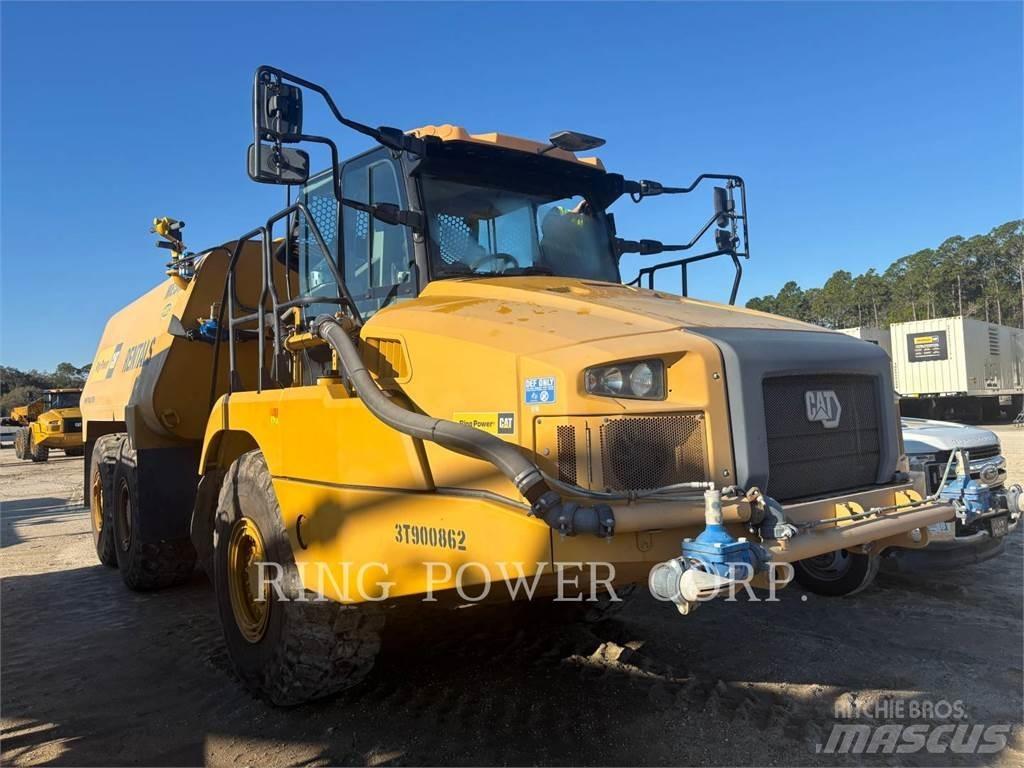 CAT 725WW Autocisterna