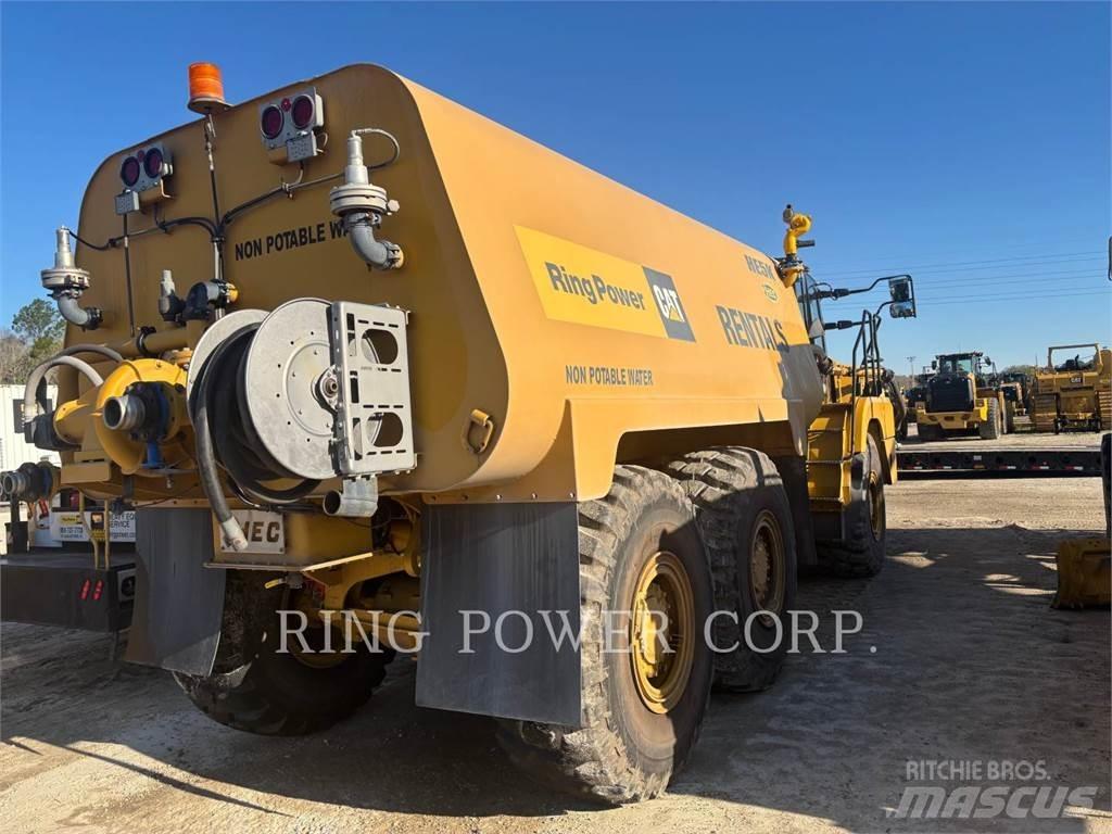 CAT 725WW Autocisterna