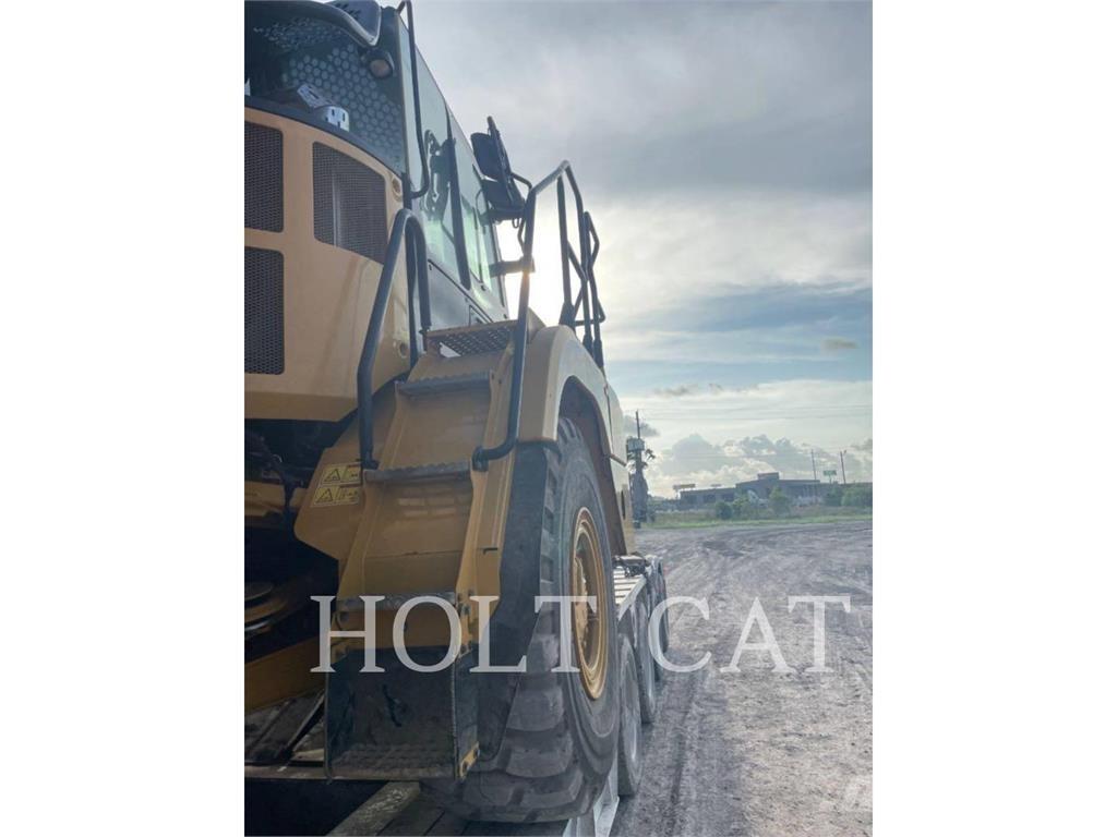 CAT 730 Artikulētie pašizgāzēji