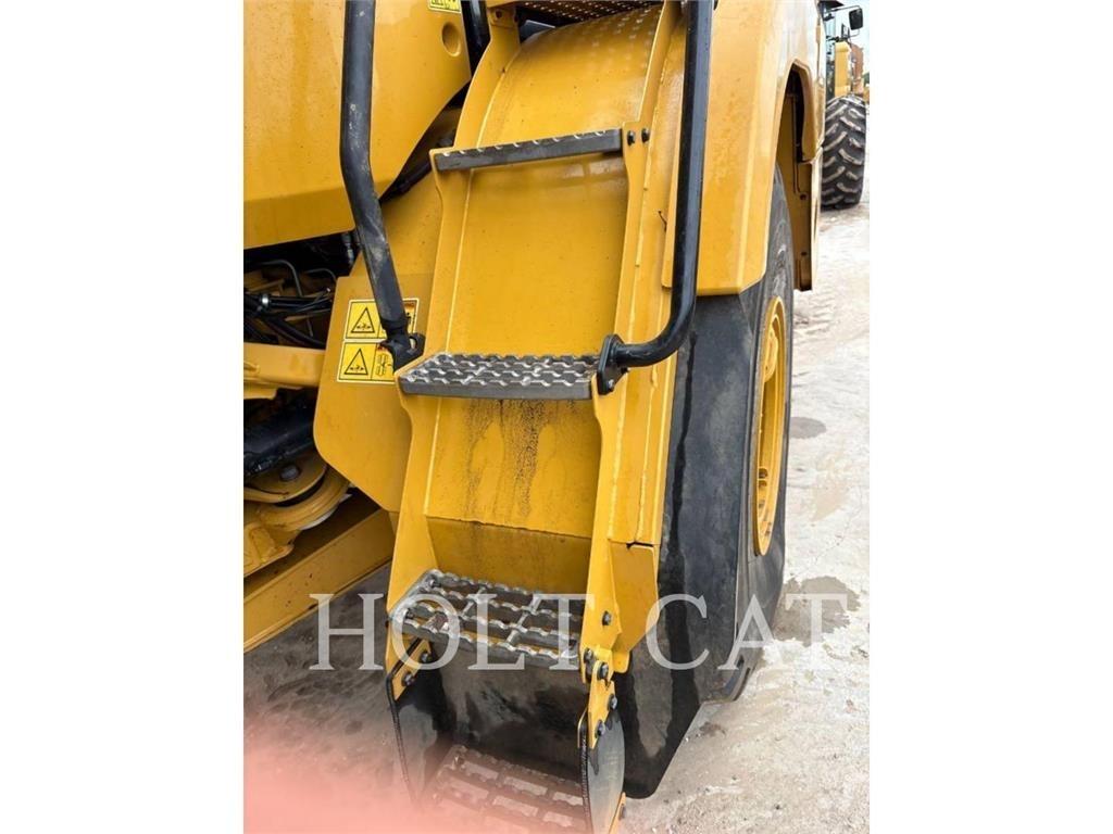 CAT 730 Artikulētie pašizgāzēji